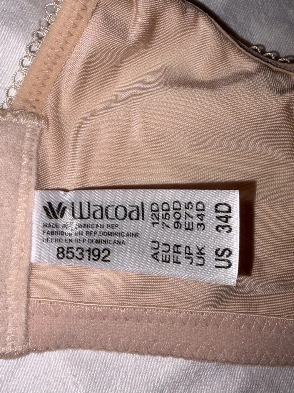 NWT Wacoal Basic Beauty Spacer Underwire T-Shirt Bra, 853192, 34D